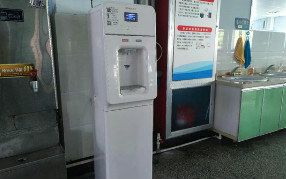 浩澤凈水器入駐青島二中,為全國(guó)學(xué)生運(yùn)動(dòng)會(huì)助力！