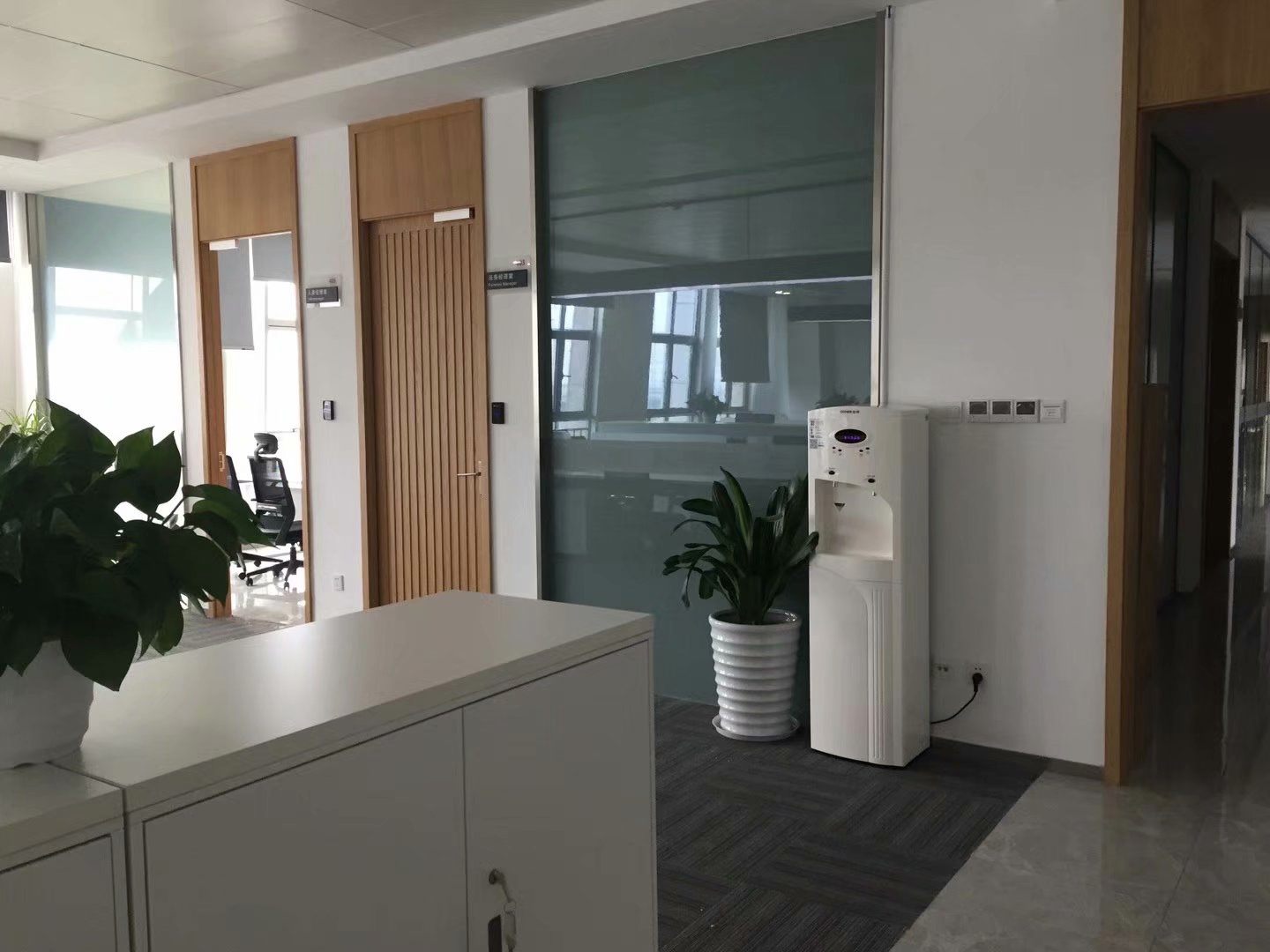 寫字樓浩澤凈水器 寫字樓浩澤凈水器